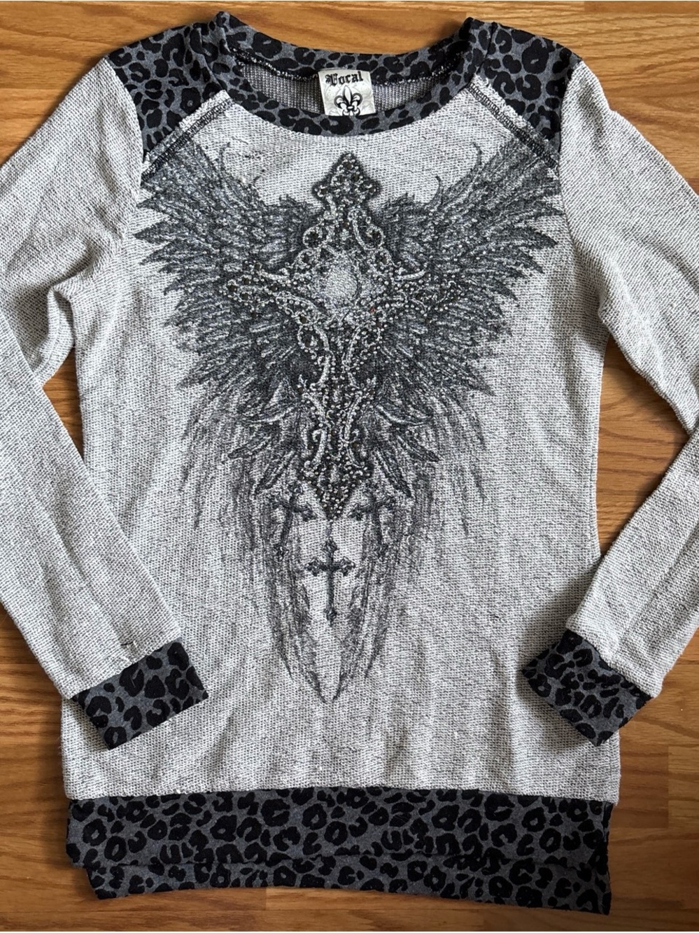Vocal Angel Wing Y2K Graphic Long Sleeve Top - Gray with Black Leopard Trim